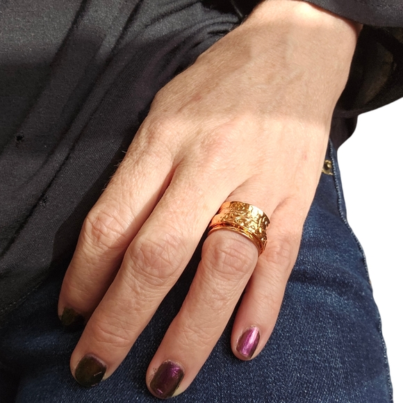 Floral and Leaf Spinner Ring - Picture 4 of 4